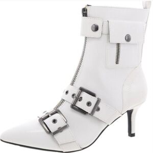 Wild Pair Moonbeam Crinkle Buckle booties white - 5